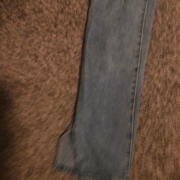 Size 12 blue jeans. Fits a 10 better - Picture 2 of 4